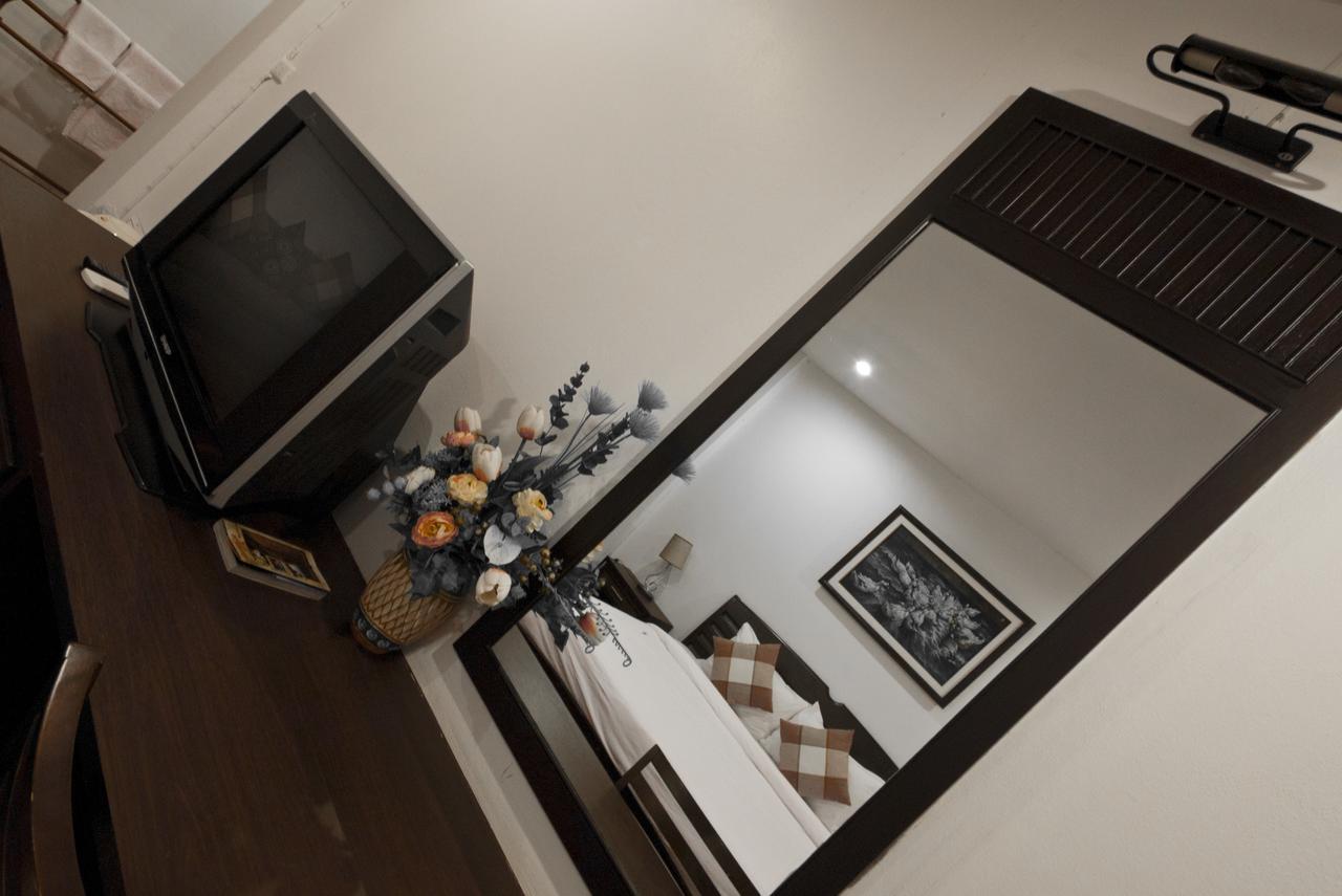 Tree House Hotel Sisaket Zewnętrze zdjęcie