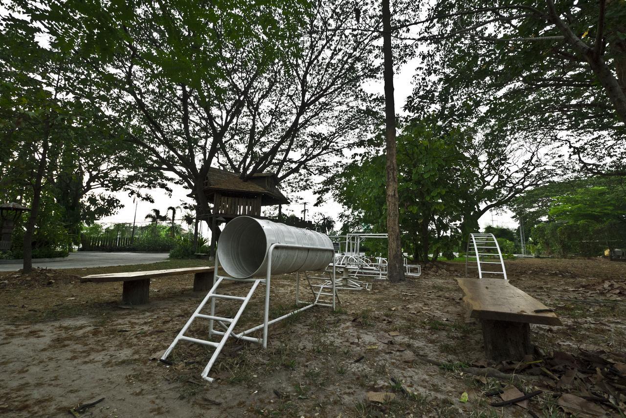 Tree House Hotel Sisaket Zewnętrze zdjęcie