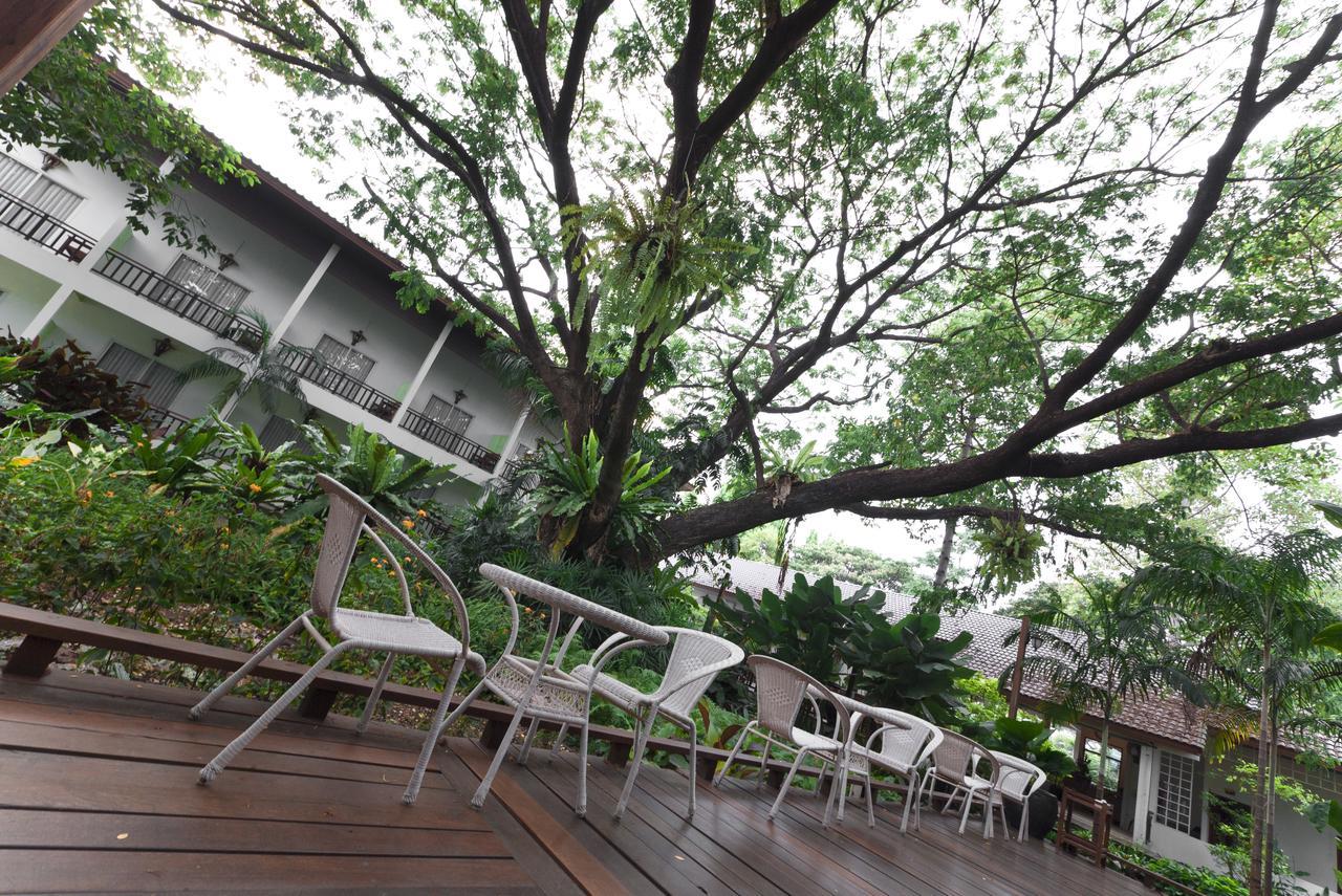 Tree House Hotel Sisaket Zewnętrze zdjęcie