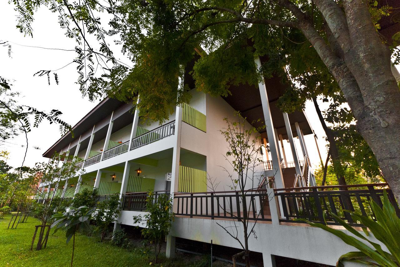 Tree House Hotel Sisaket Zewnętrze zdjęcie
